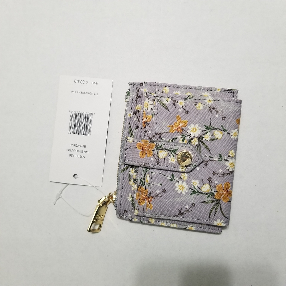 Brand new Steve Madden small wallet